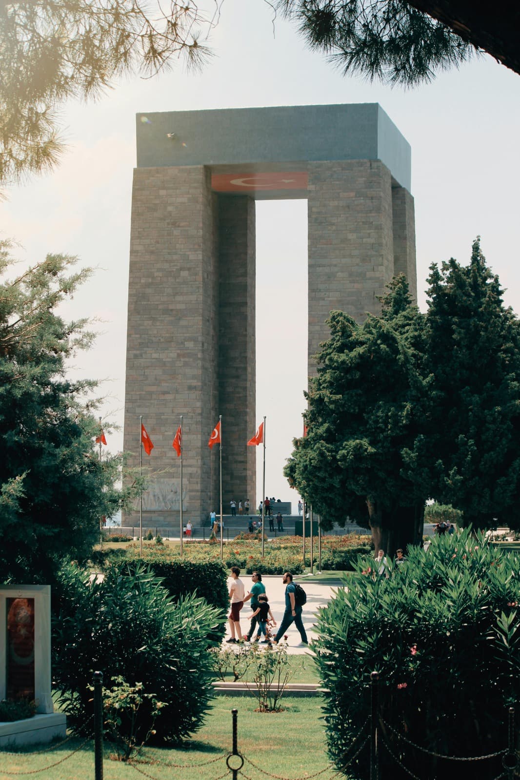 Student consultation at Passerelle Maroc